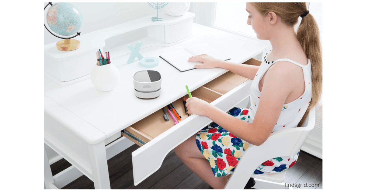 Kids study desk setup with ODISTAR mini vacuum cleaner